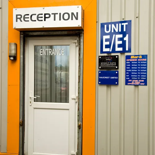 Contact Stor-It@Preston Ltd